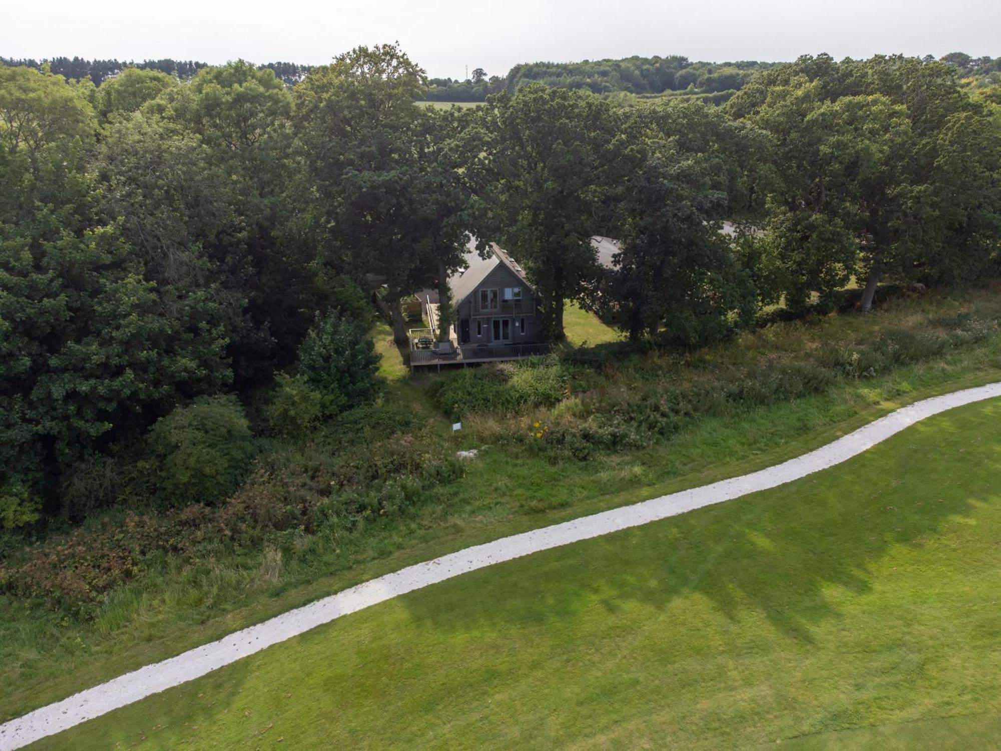 Ilodge Ultra Louth  Exteriér fotografie